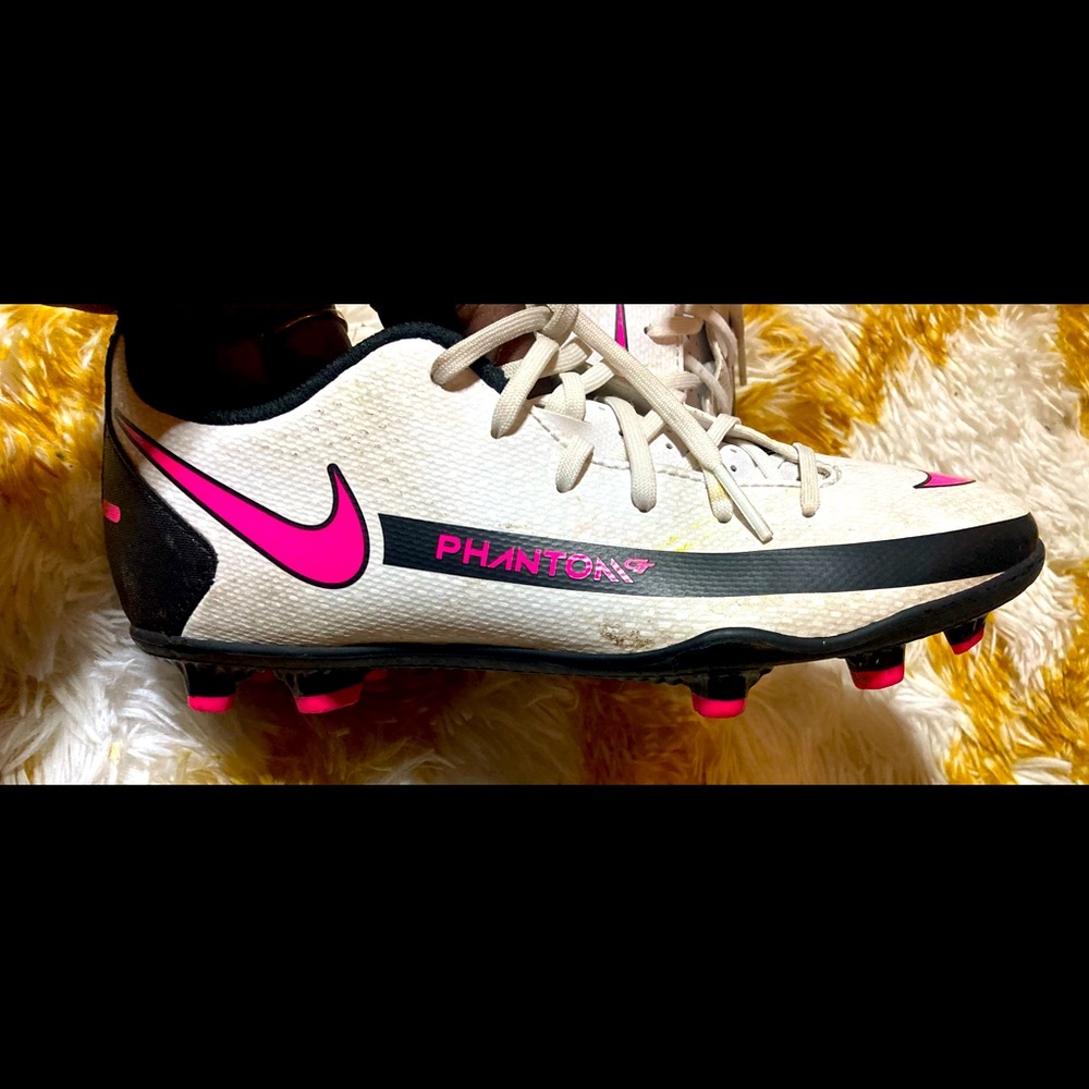 Phantom GT/elite pink and white cleats size 3